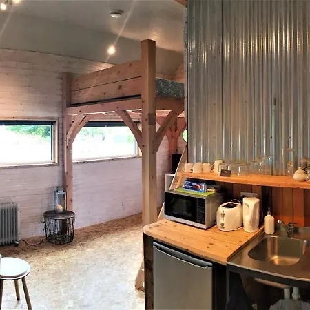 St Awaries Studio, Carne 아파트 로슬레어