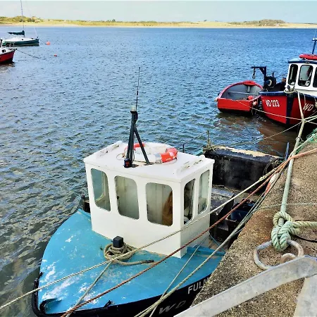 St Awaries Studio, Carne 아파트